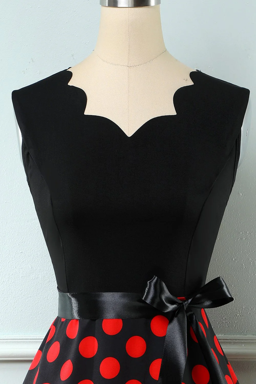 Red Dots Vintage 1950s Dress - Image 3