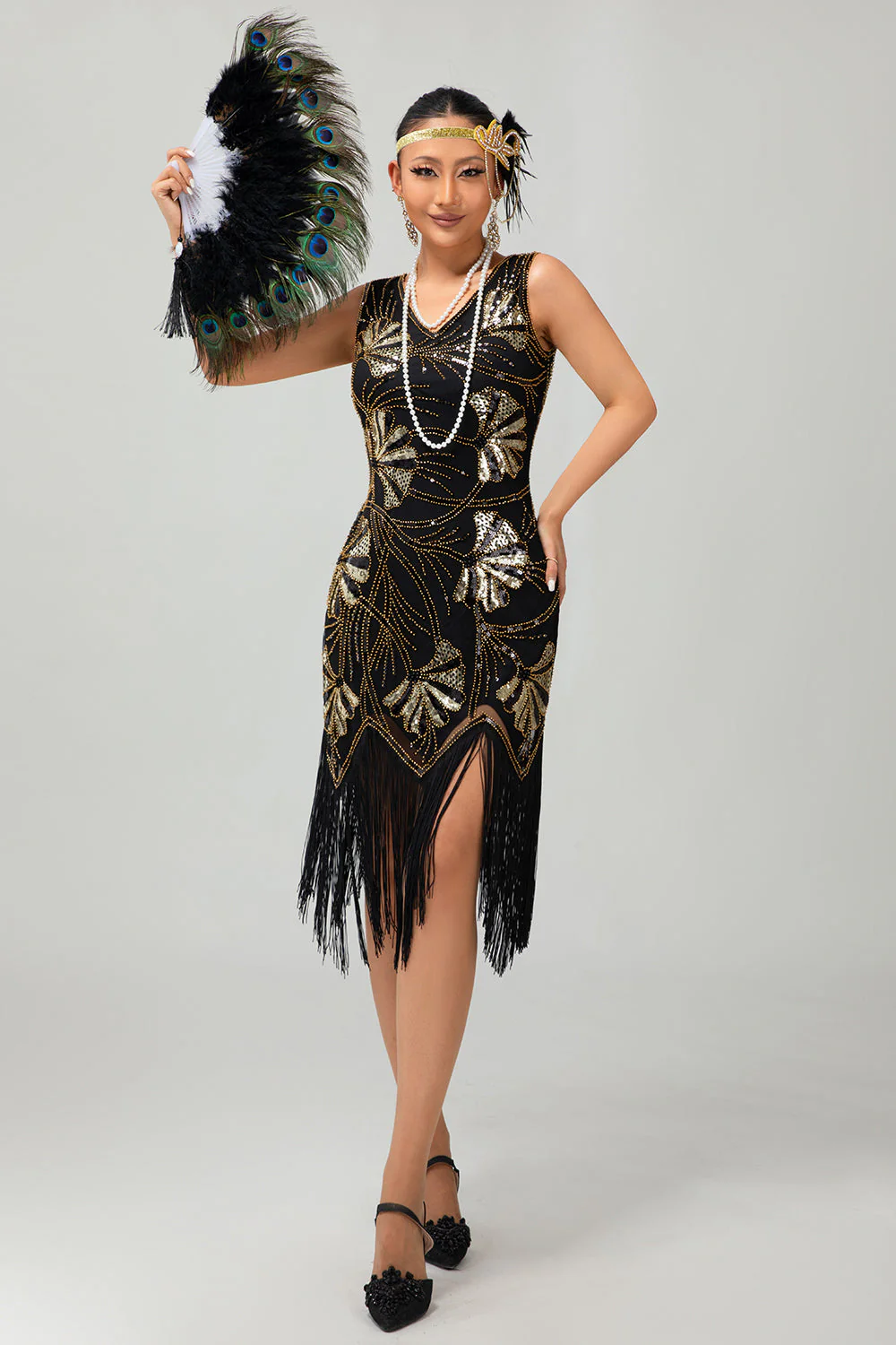 Red Golden Sequin 1920s V Neck Bodycon Flapper Dress with Tassles - Image 11