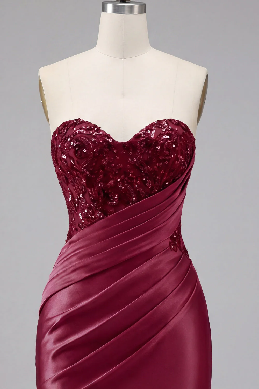 Burgundy Sweetheart Ruched Bodycon Satin Mini Cocktail Dress with Sequins - Image 5