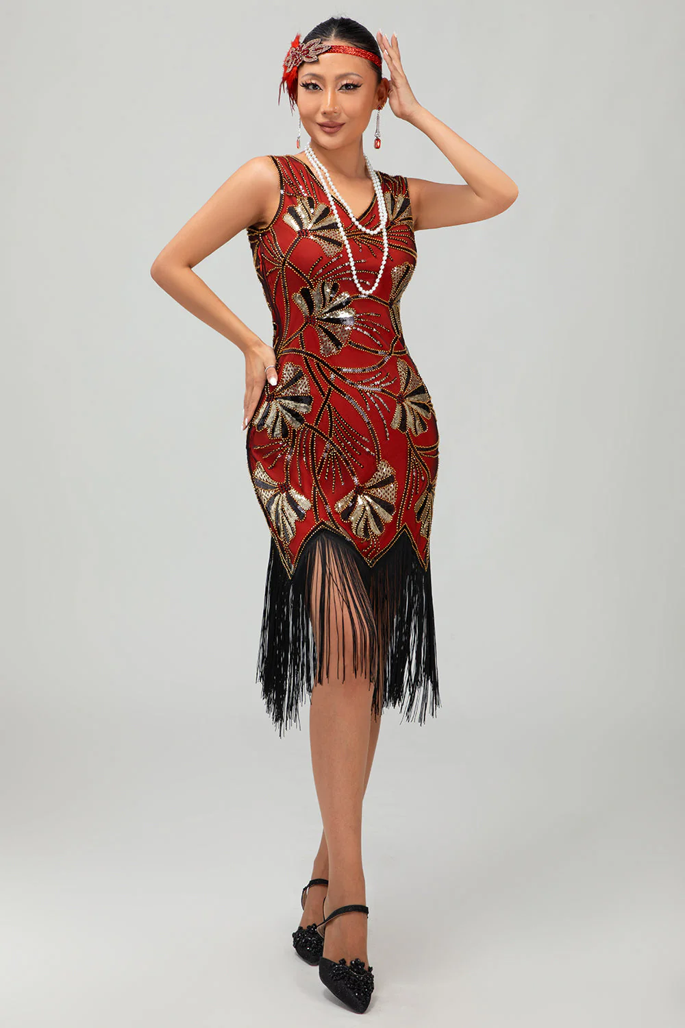 Sparkly Black Golden Fringed 1920s Dress - Image 12