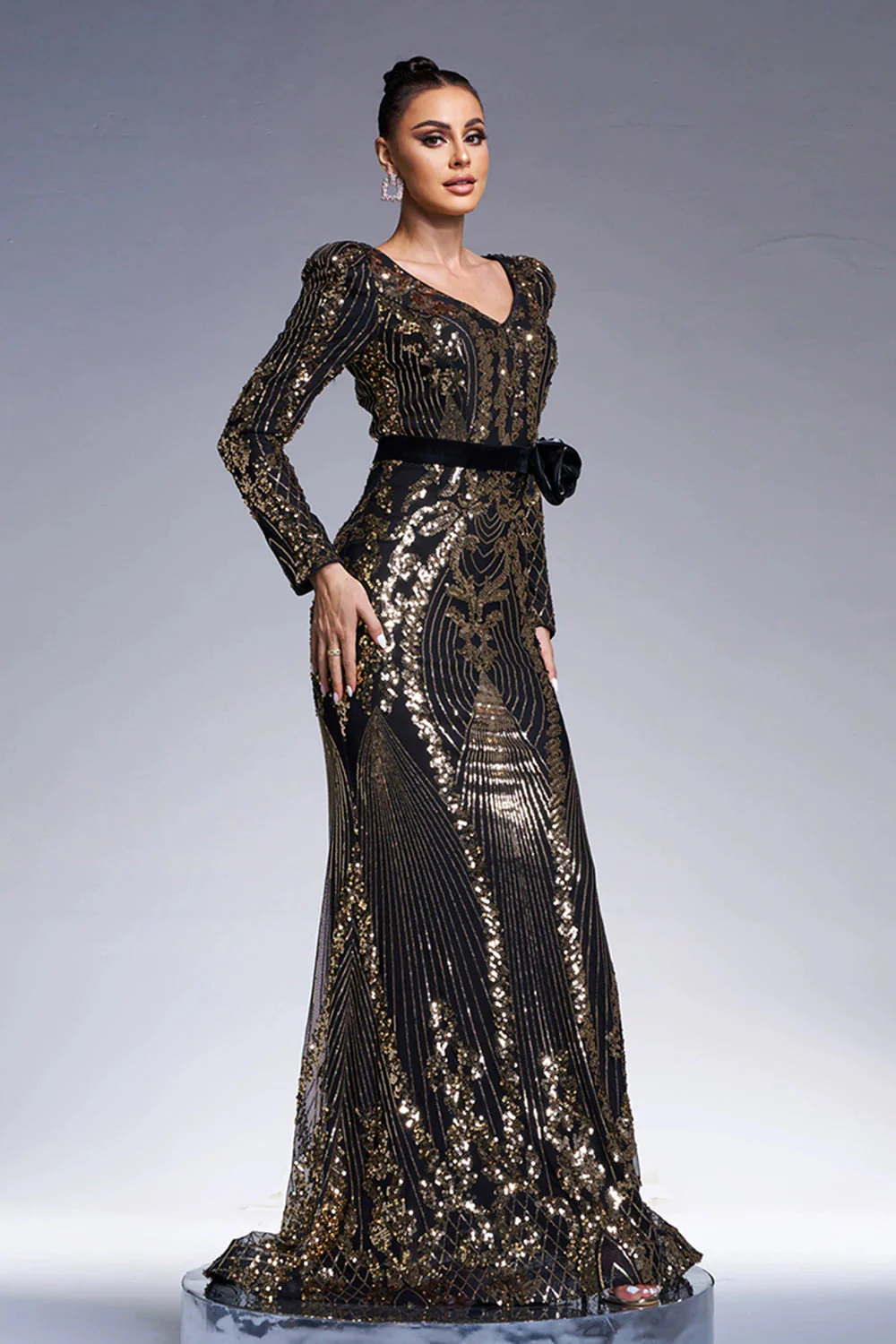 Sparkly Black Golden Long Sleeves Sheath Long Evening Dress with Sequin Embroidery - Image 8