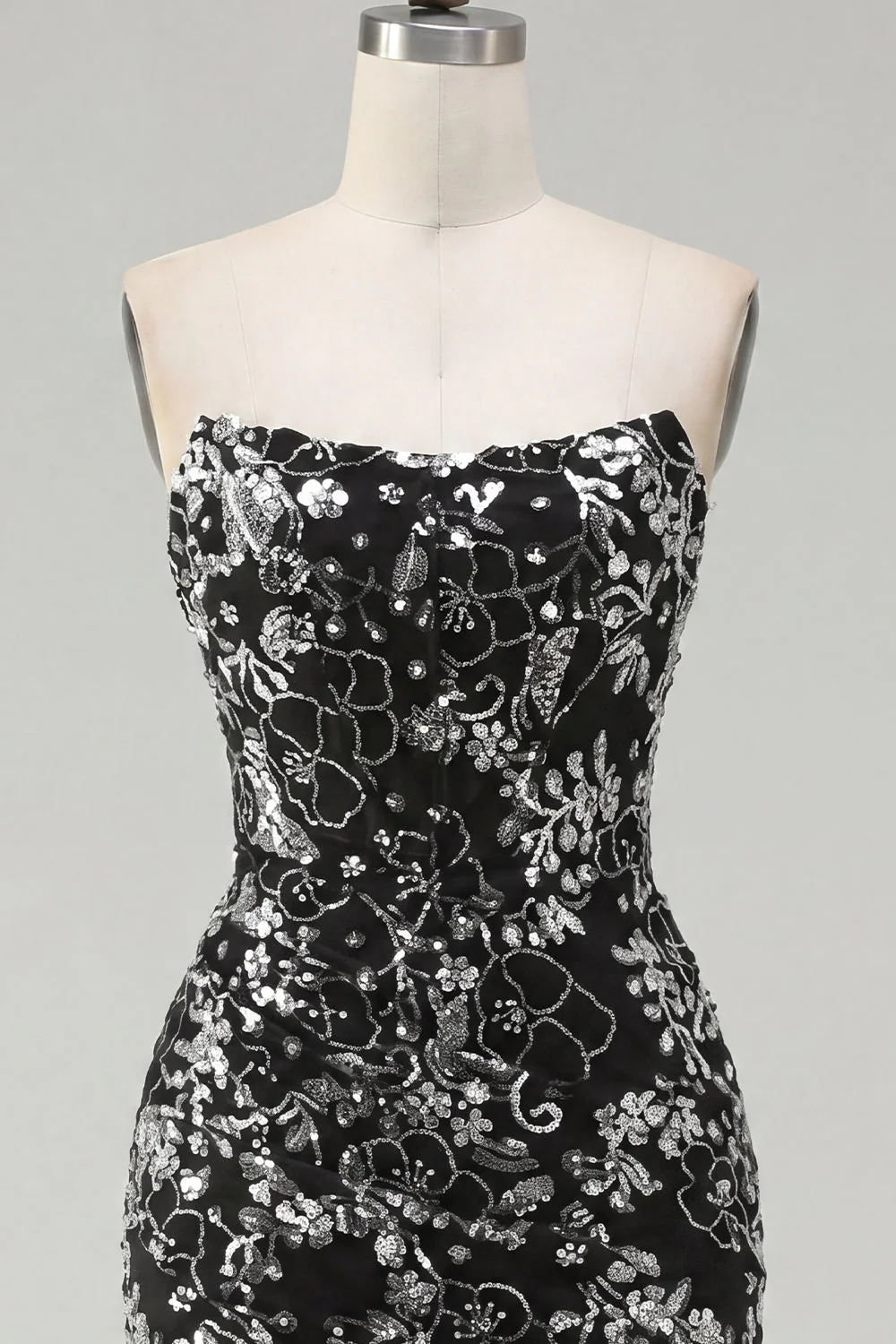 Sparkly Black Bodycon Strapless Short Cocktail Dress with Sequins - Image 7