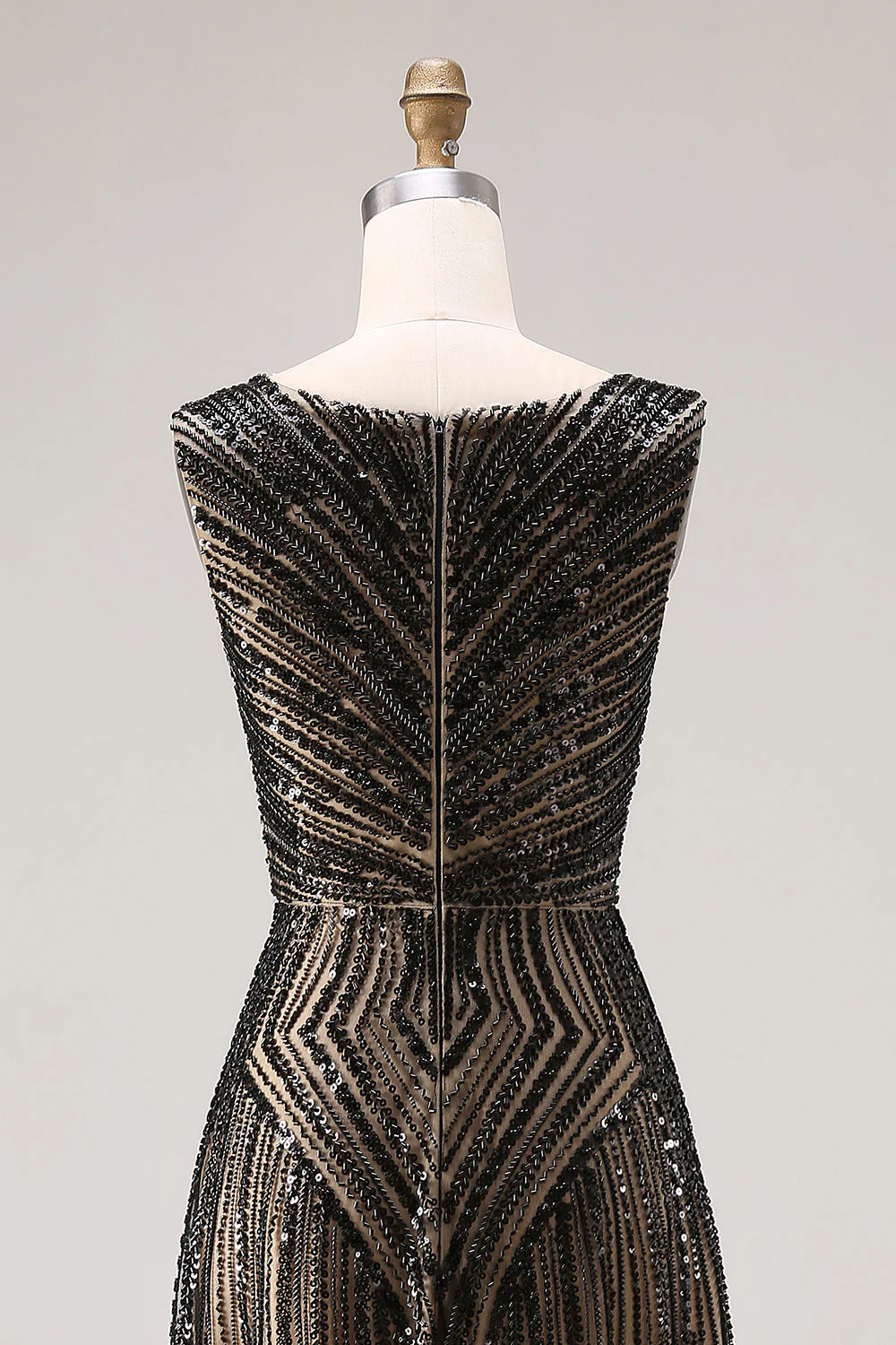 Sparkly Black Sheath V-Neck Beaded Long Prom Dress with Sequins - Image 5