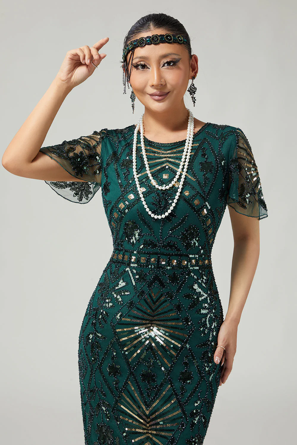 Sparkly Dark Green Pencil 1920s Dress With Fringes - Image 4