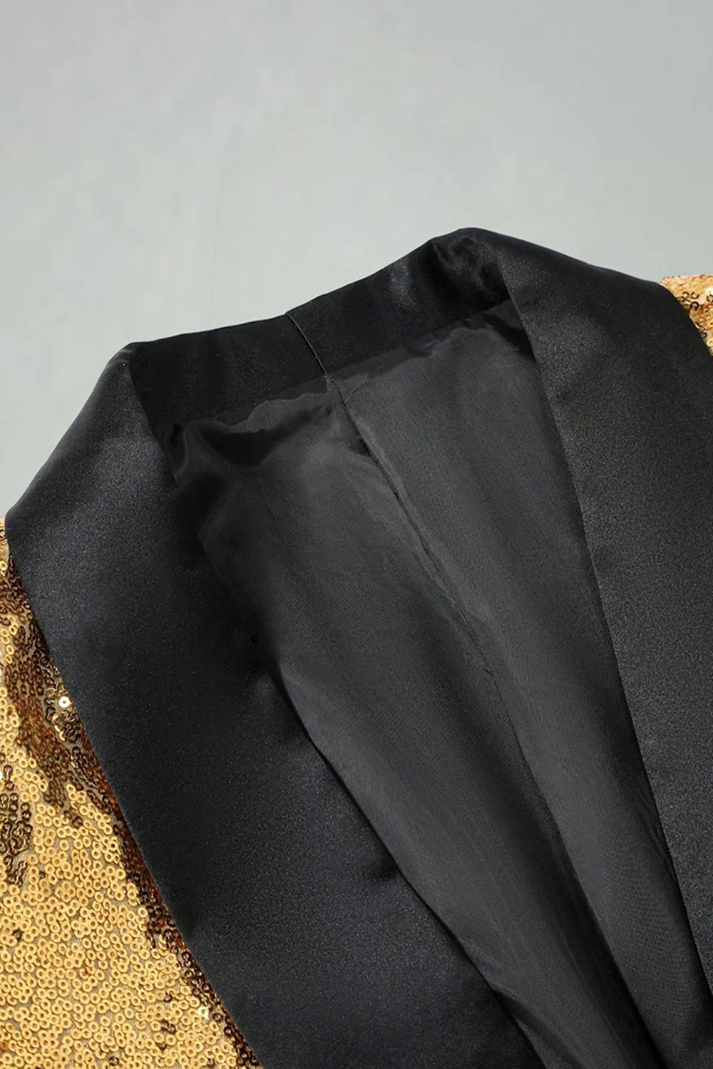Sparkly Golden Shawl Lapel Single Buckle Men's Prom Blazer - Image 3