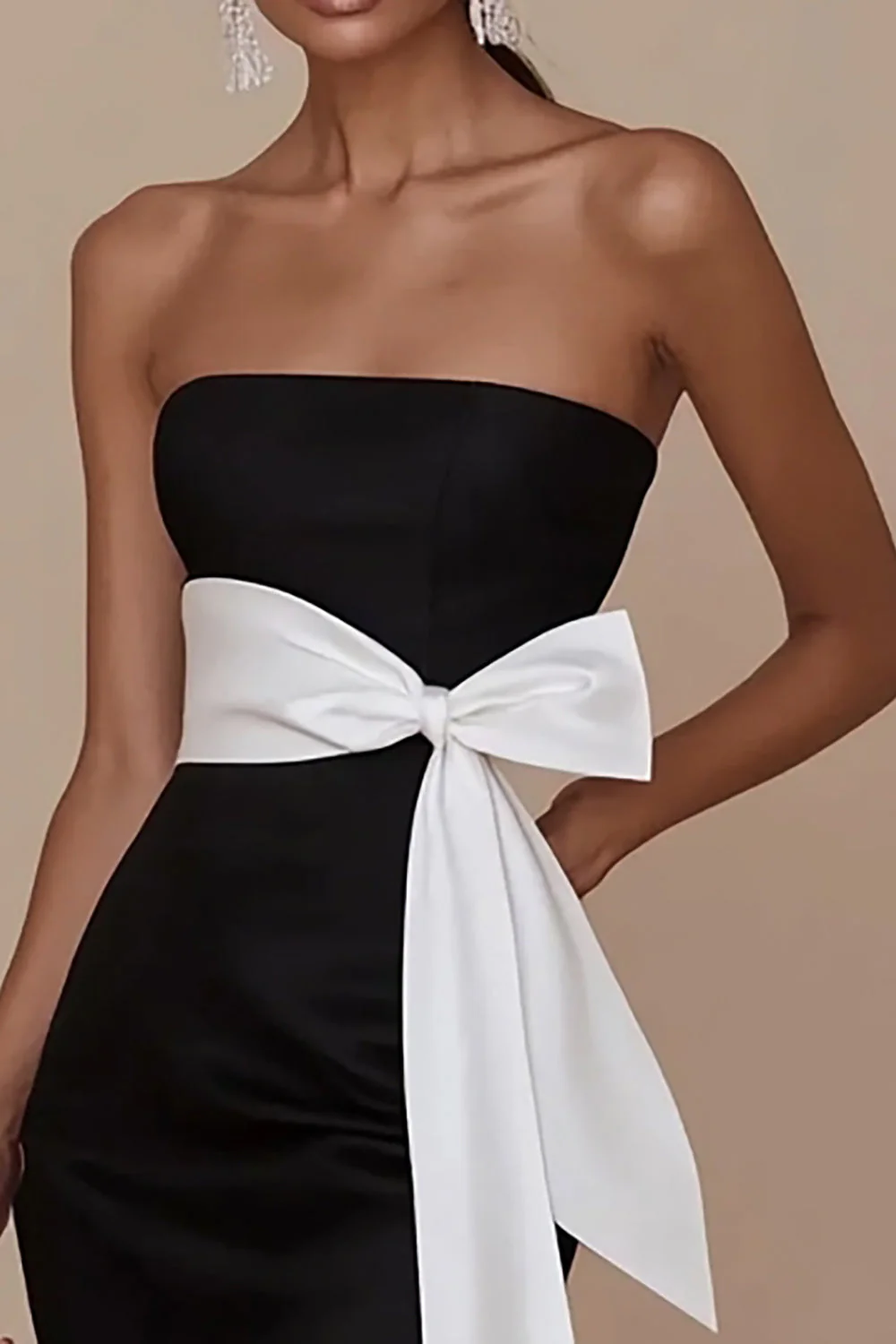 Strapless Mermaid Black Tie Dress with Slit - Image 2