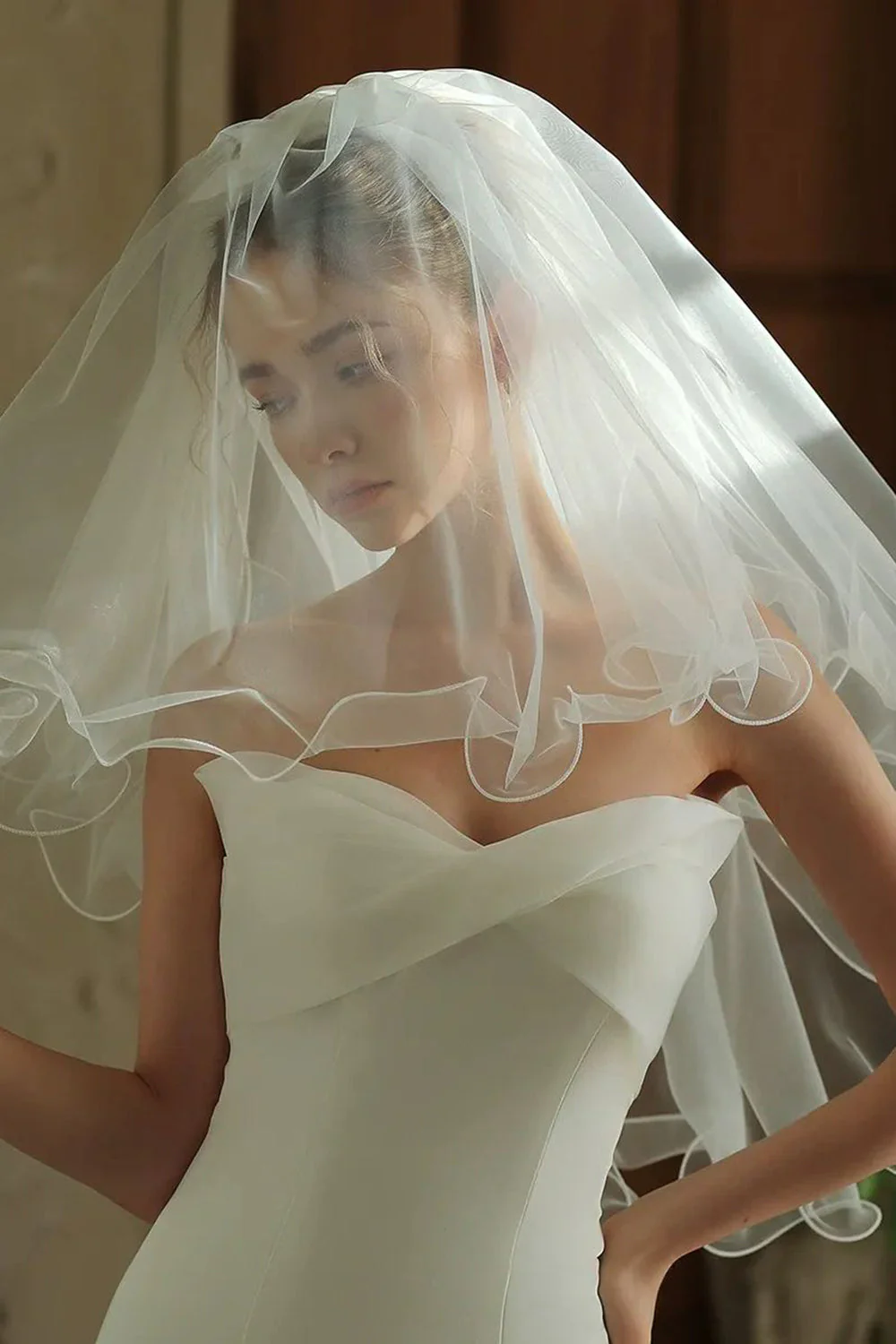 Tulle Ivory Short Bridal Veil with Bow - Image 4