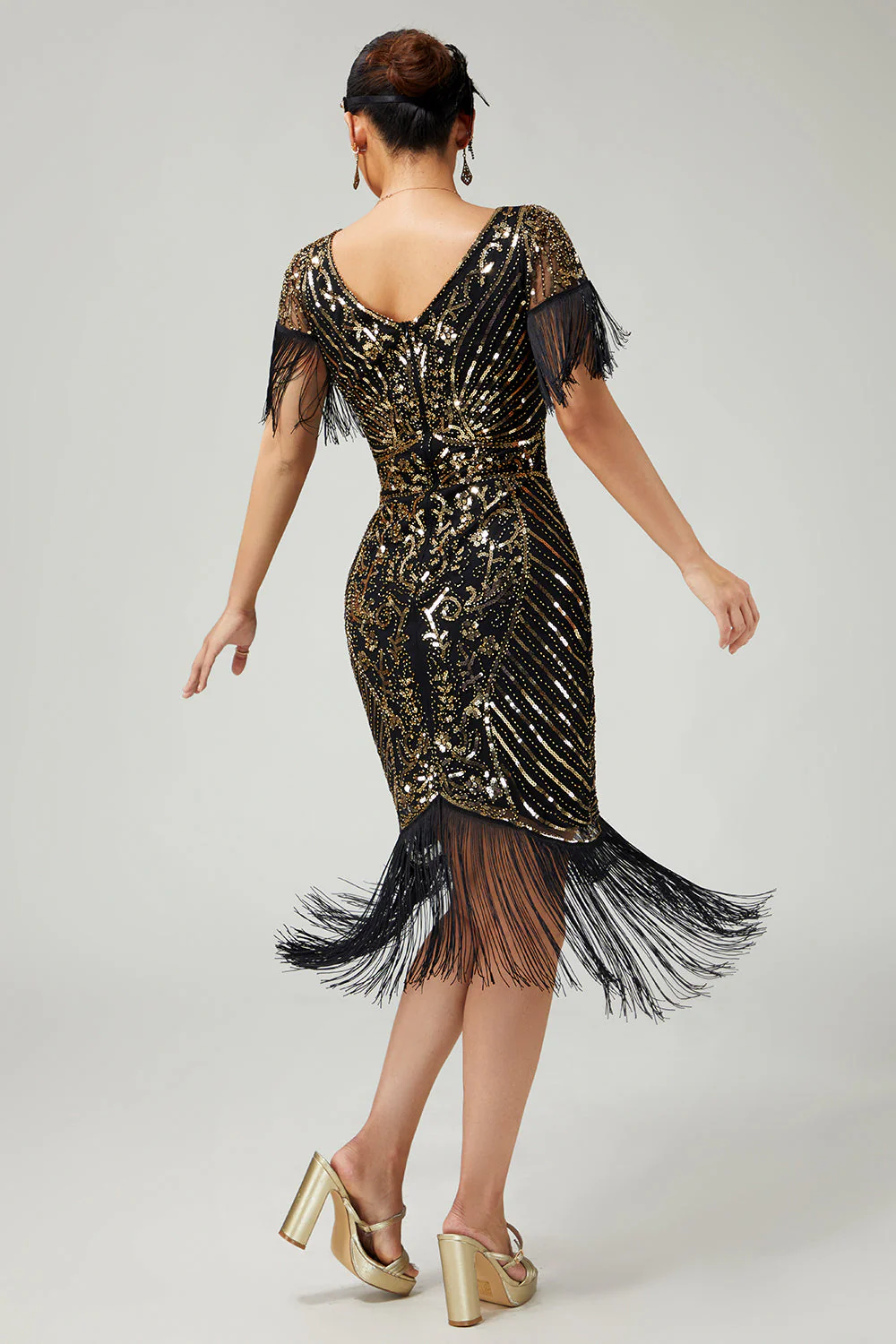 V Neck Bodycon Black Golden Sequin Fringed 1920s Dress with 5-Piece Accessories Set - Image 2