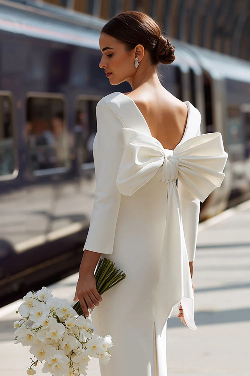 White Bodycon Round Neck Long Sleeve Midi Wedding Dress with Bow - Image 5