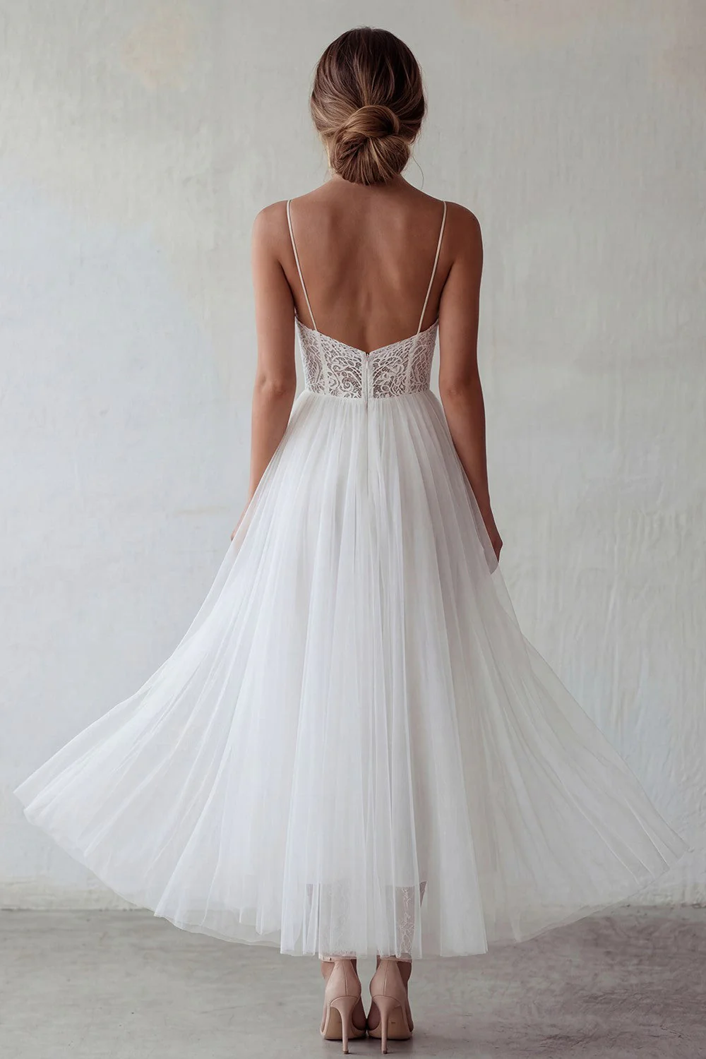 White Tulle A-Line Spaghetti Straps Engagement Dress with Lace - Image 2